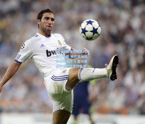 银河战舰锋线新阵闪耀圣马梅斯 姆巴佩维尼修斯双星齐飞 皇马客战毕尔巴鄂竞技告捷